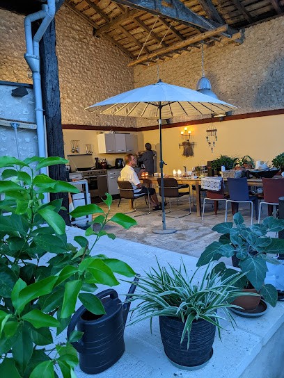 Petit Menot, Traiteur à Salles-Lavalette