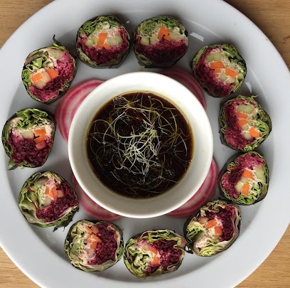 Cornélia, Cuisinière Nomade Et Créative, Traiteur à Gourdon