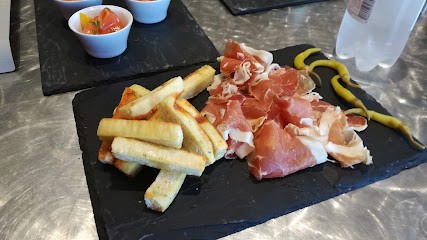 Toques Et Gourmandises - Traiteur Evènementiel, Traiteur à Lons