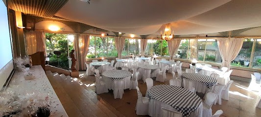 The Maples Sarl, Traiteur à Meudon