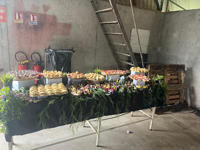 Les Gourmandises De Jade Traiteur à Leyment