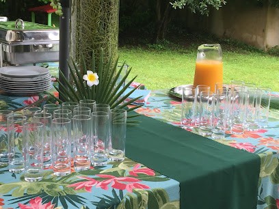 Frangipanier Créole Traiteur, Traiteur à Soisy-sur-Seine