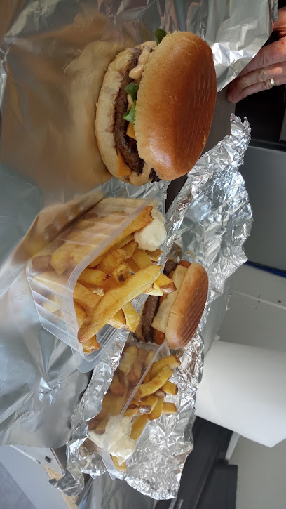 Le Regale Foodtruck Et Traiteur Traiteur à Châteauneuf-les-Martigues