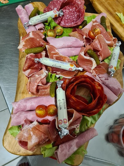 UNIVERS SALÉS, Traiteur à Pia