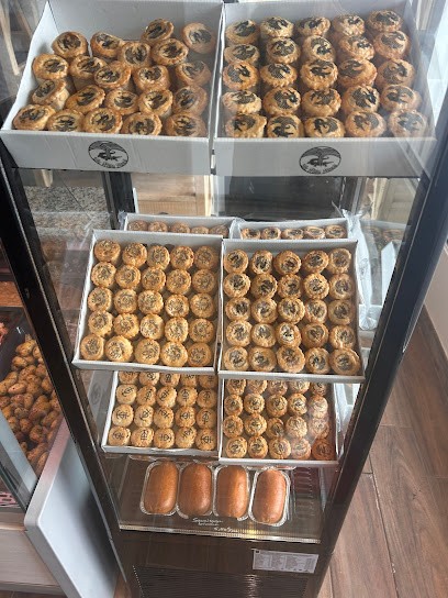 Avinicus Traiteur, Traiteur aux Angles