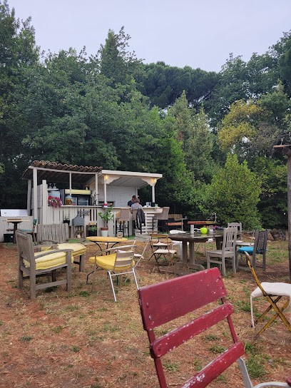 La Petite Noisette Bio, Traiteur à Gassin